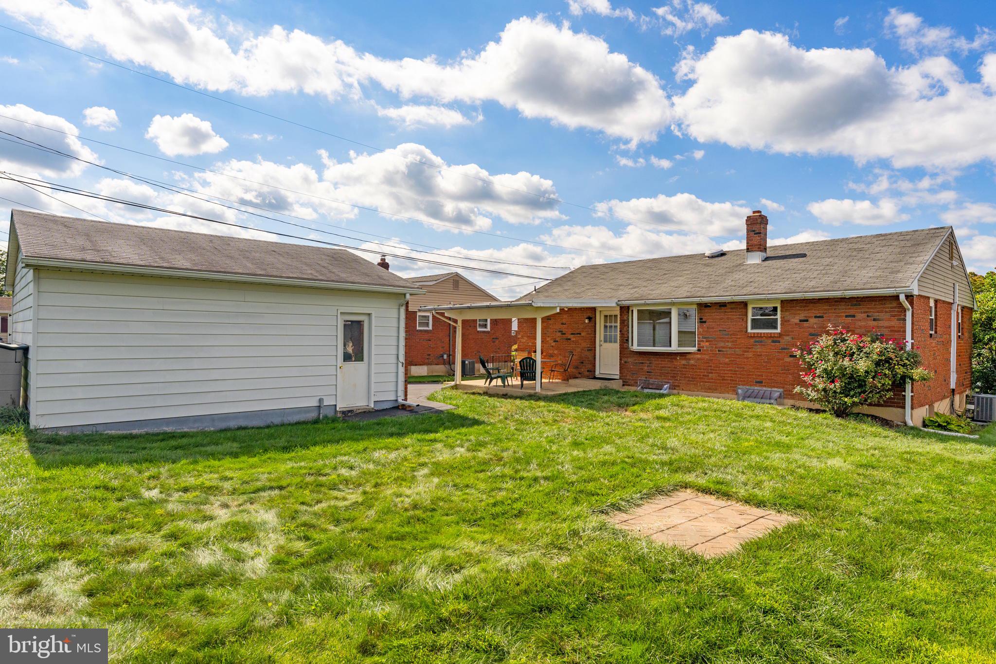 868 Elm Road Hellertown, PA 18055 - Photo 29 of 30 Gallery Image 29