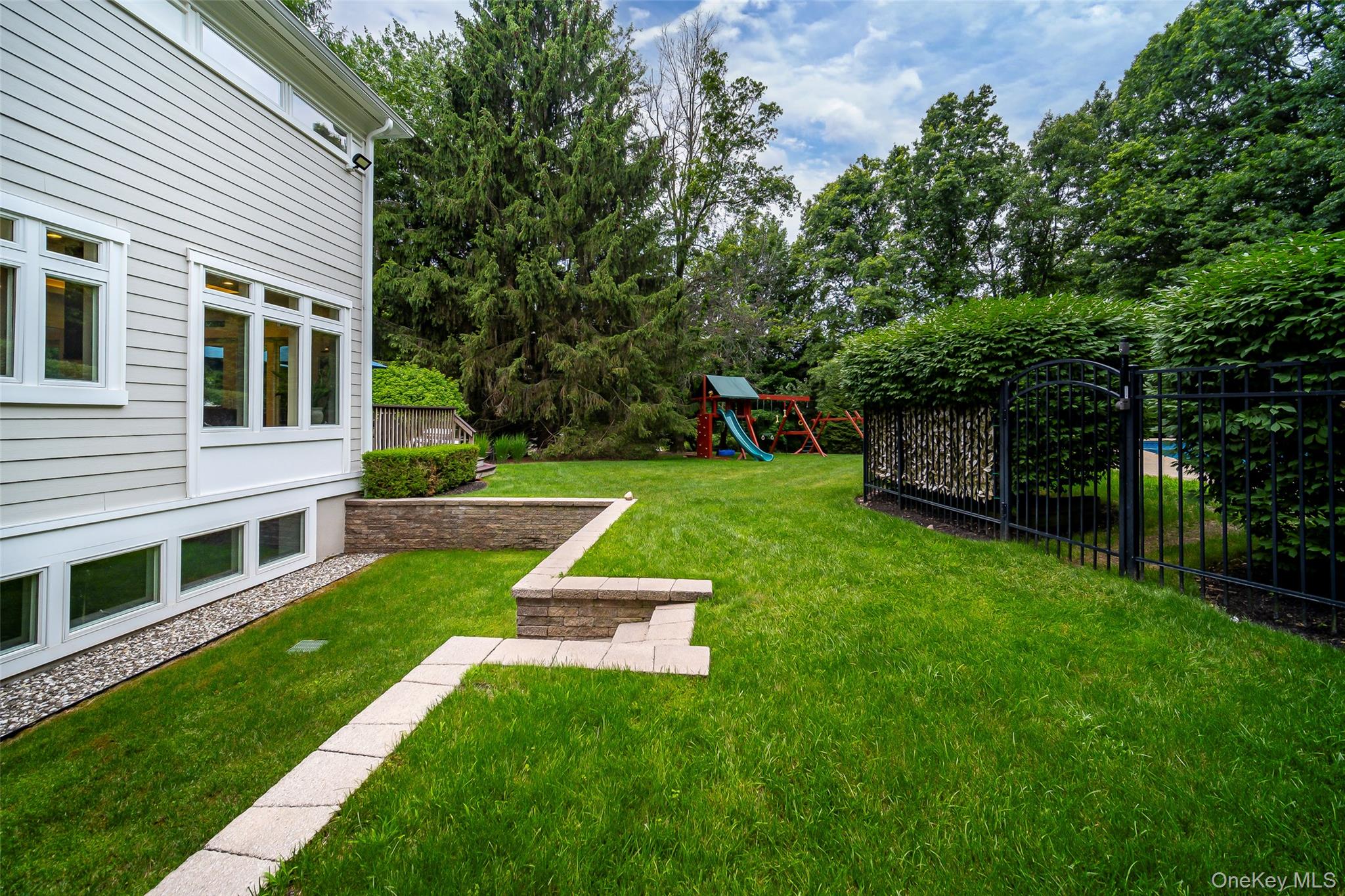 10 Wilson Court Spring Valley, NY 10977 - Photo 38 of 44