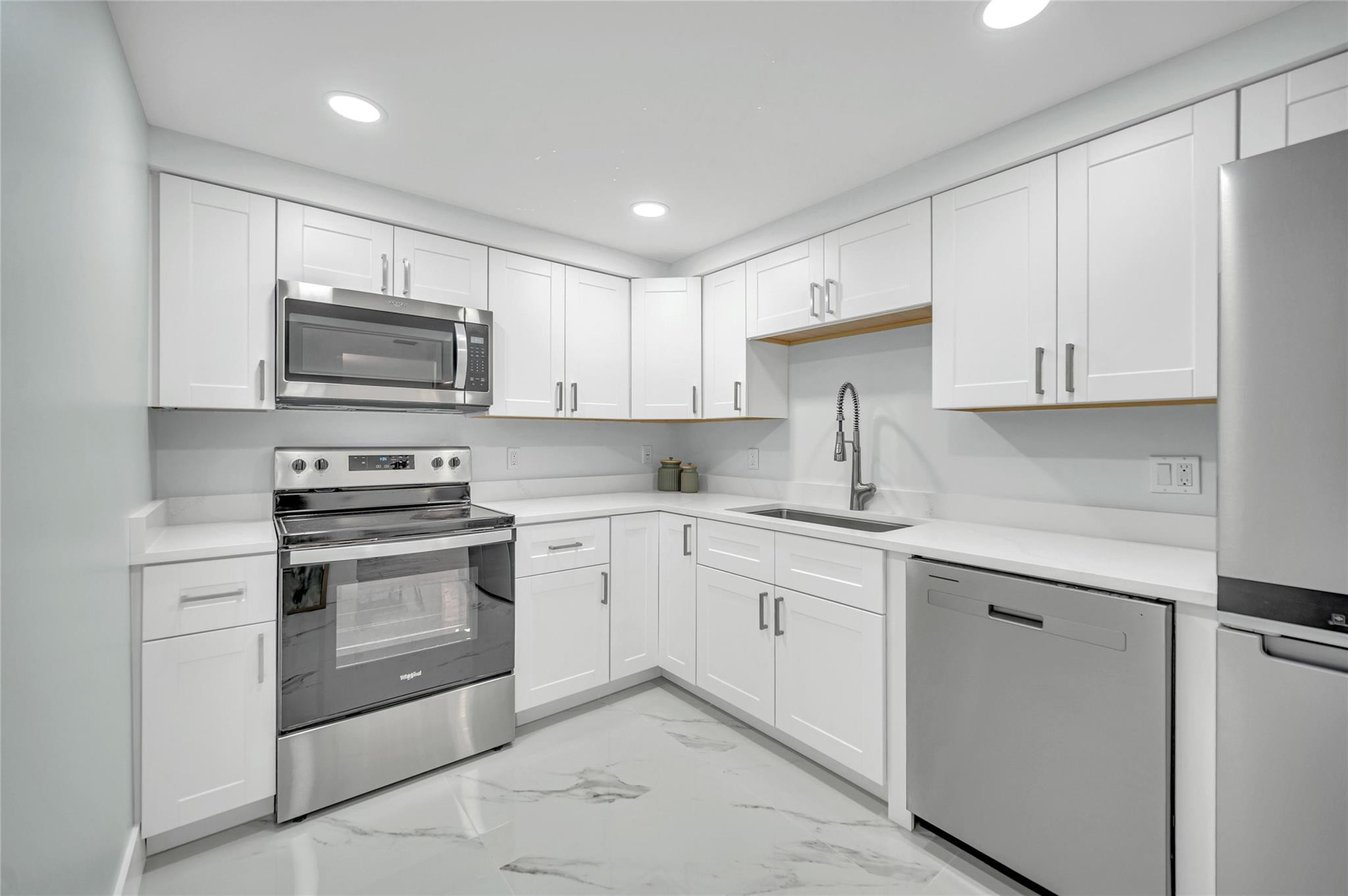 6193 Rock Island Road, Unit 512 Tamarac, FL 33319 - Photo 6 of 35 Photo 6