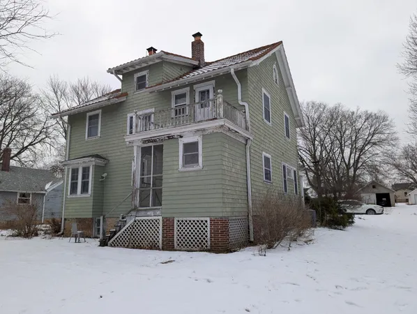 $160,000 | 409 West 4th Street, Pecatonica, IL 61063