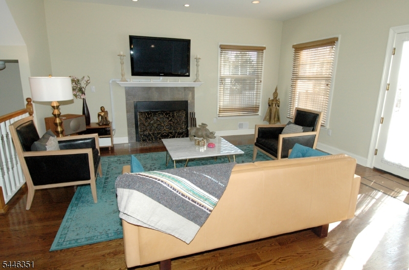 52 Morris Avenue, Unit B Summit, NJ 07901 - Photo 3 of 20