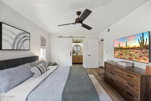 a close view of light fixtures