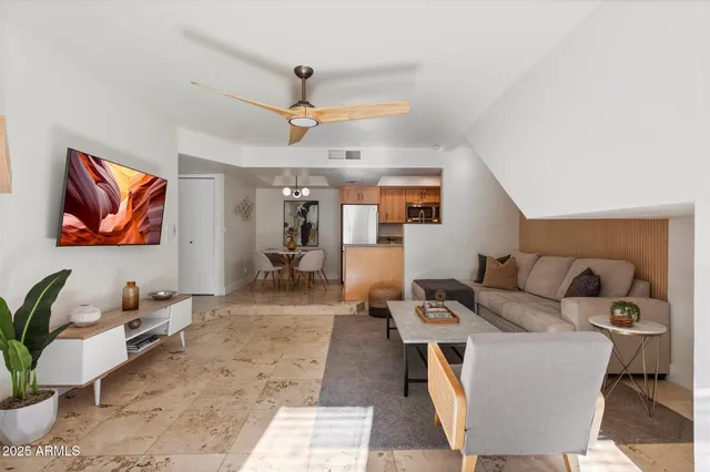 $3,650 | 1820 East Morten Avenue, Unit 117, Phoenix, AZ 85020