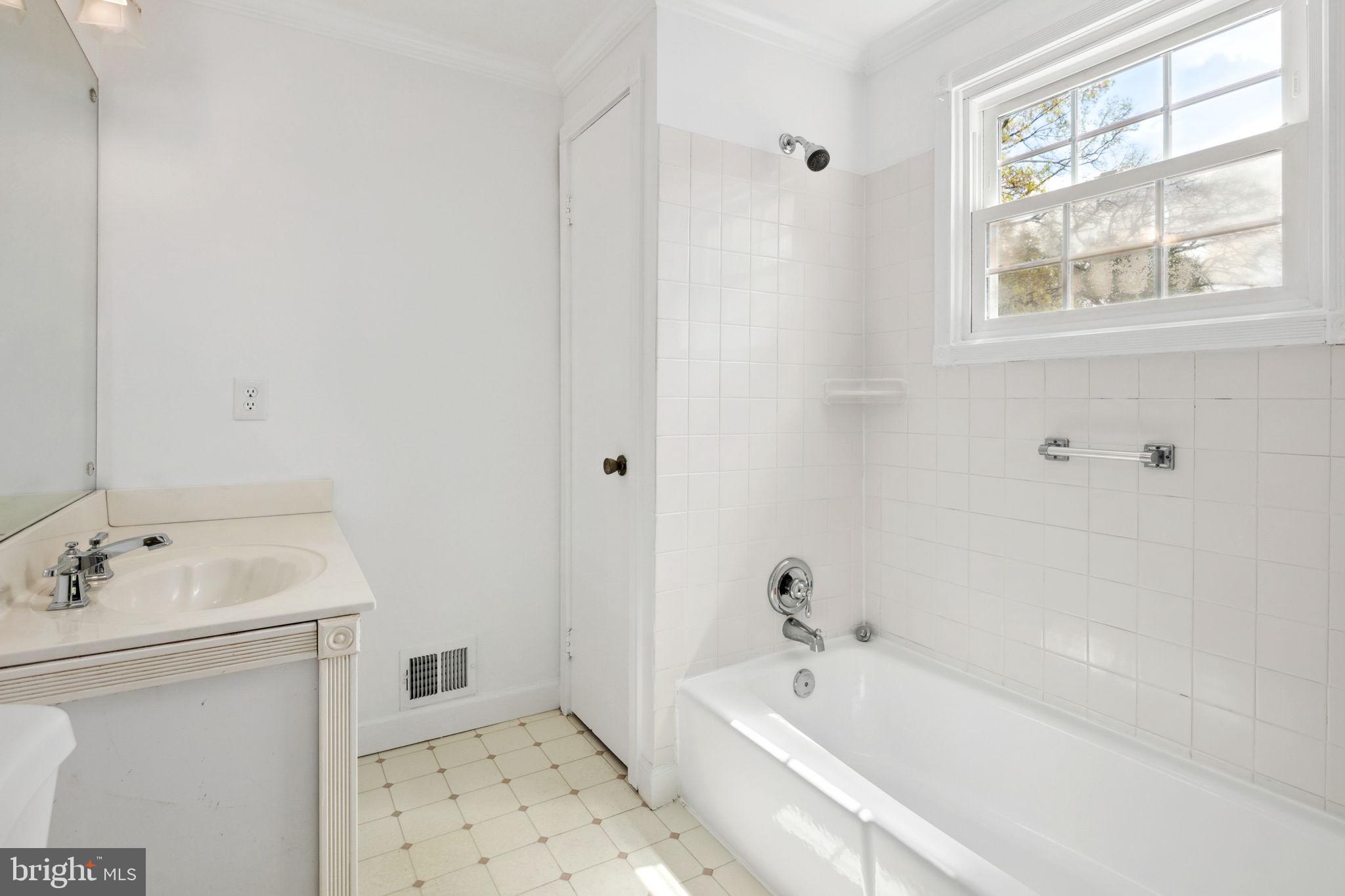 8705 Highgate Road Alexandria, VA 22308 - Photo 34 of 55 Gallery Image 34