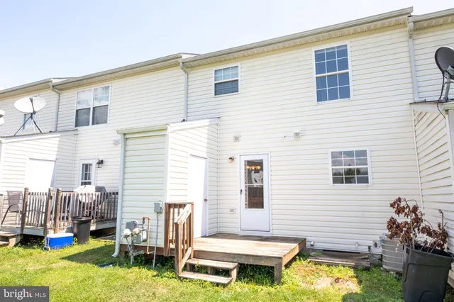 $1,600 | 138 Surrey Club Lane, Stephens City, VA 22655