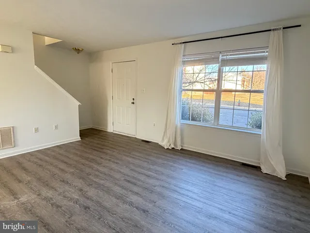 $1,600 | 138 Surrey Club Lane, Stephens City, VA 22655