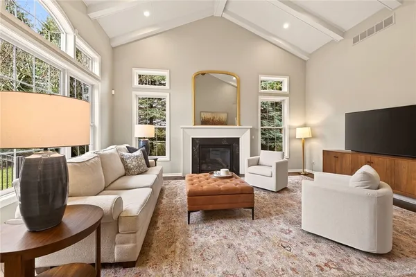 $1,100,000 | 7 Laterra Way, Penfield, NY 14580