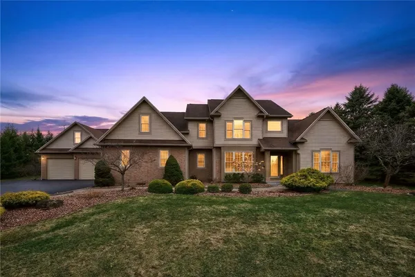 $1,100,000 | 7 Laterra Way, Penfield, NY 14580