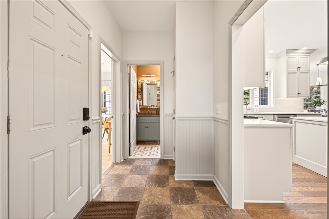 7 Laterra Way Penfield, NY 14580 - Photo 24 of 49