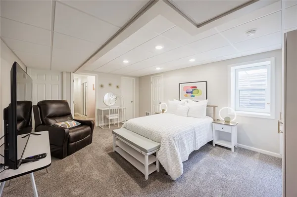 $1,100,000 | 7 Laterra Way, Penfield, NY 14580