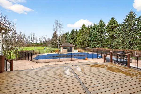 $1,100,000 | 7 Laterra Way, Penfield, NY 14580