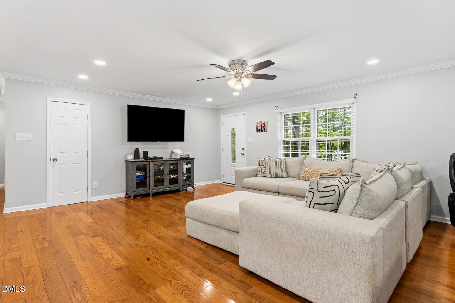 3200 Seven Springs Road Hillsborough, NC 27278 - Photo 21 of 37 21 Living Room