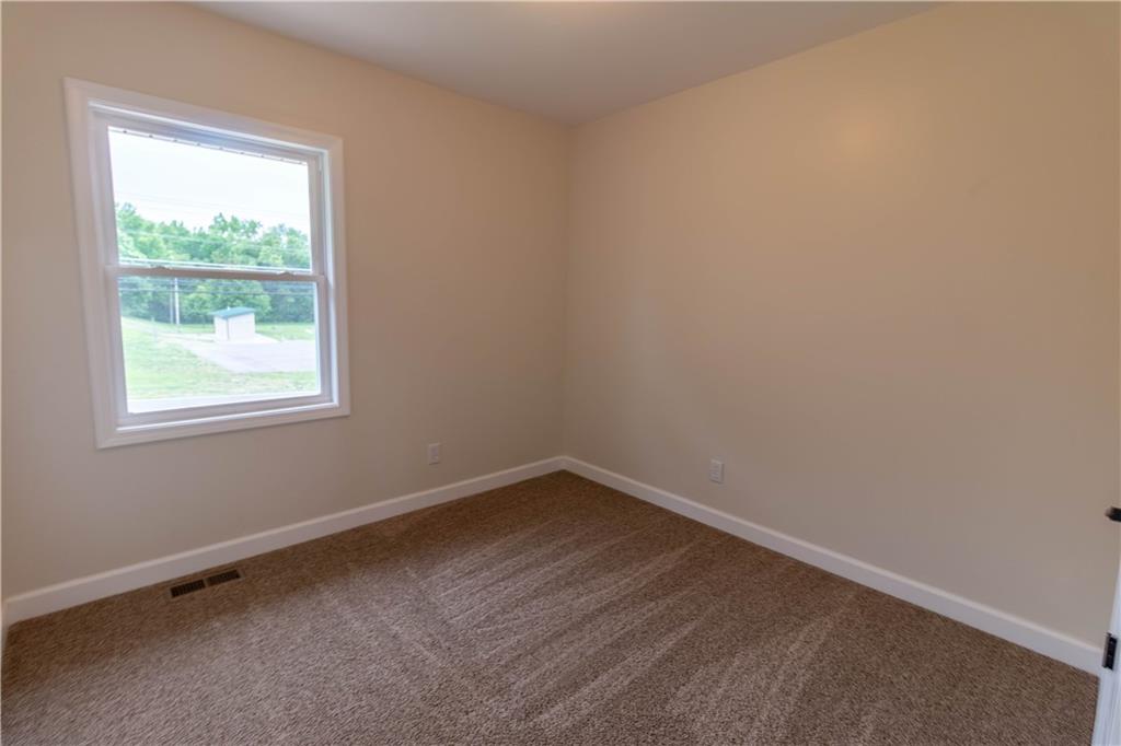 5201 Pickett Road St. Joseph, MO 64503 - Photo 14 of 38