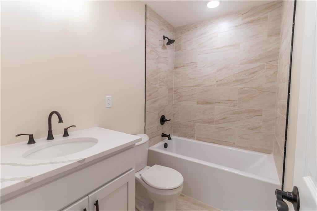 5201 Pickett Road St. Joseph, MO 64503 - Photo 20 of 38