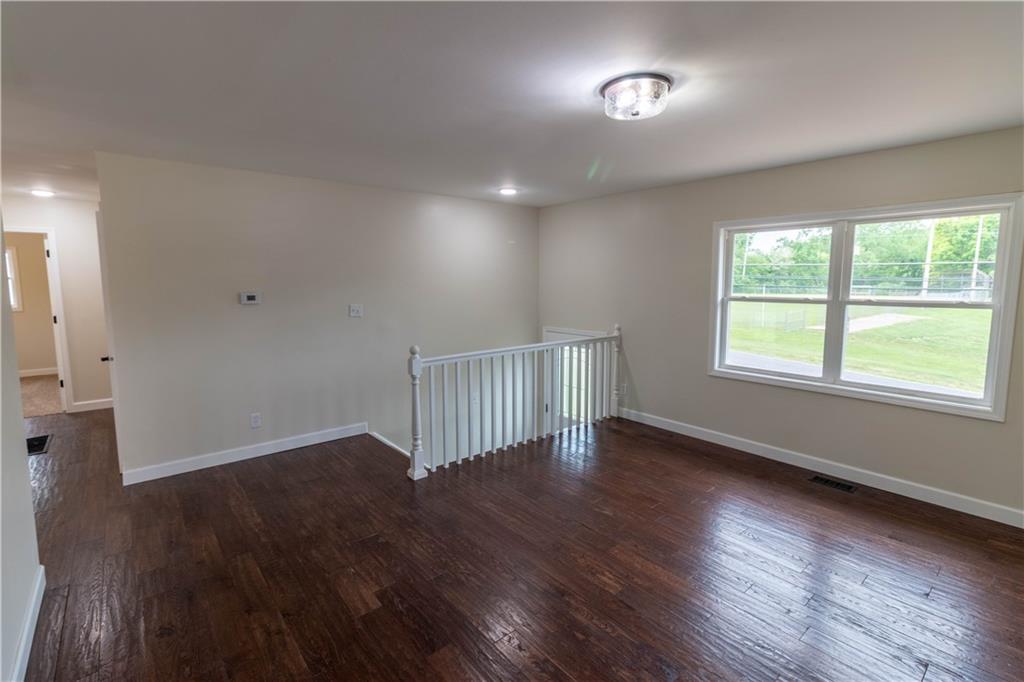 5201 Pickett Road St. Joseph, MO 64503 - Photo 6 of 38