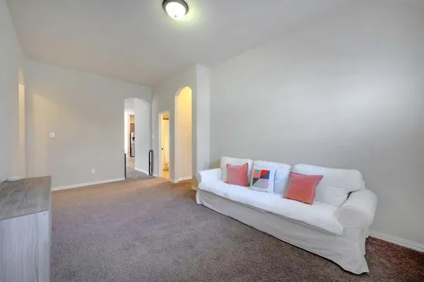 $2,700 | 452 Monahans Drive, Georgetown, TX 78628