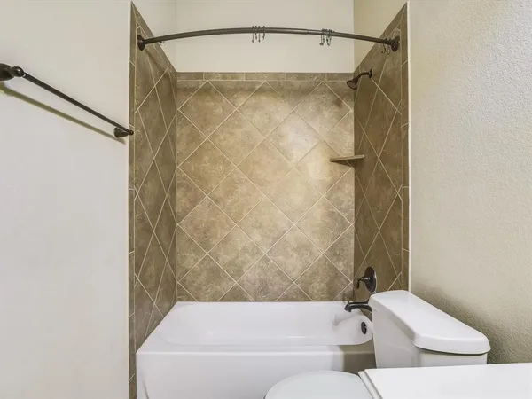 $2,700 | 452 Monahans Drive, Georgetown, TX 78628