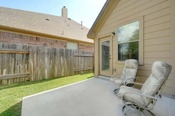 $2,700 | 452 Monahans Drive, Georgetown, TX 78628