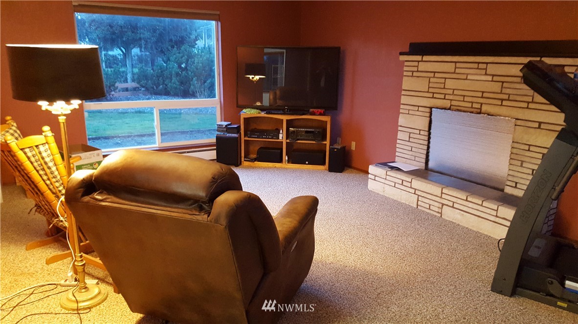 1016 Eshom Road Centralia, WA 98531 - Photo 9 of 14 Gallery Image 9