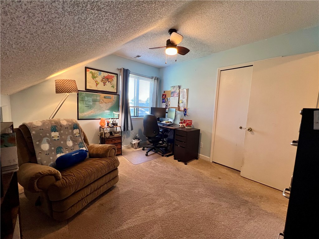 803 Irvine Road Champaign, IL 61822 - Photo 23 of 33