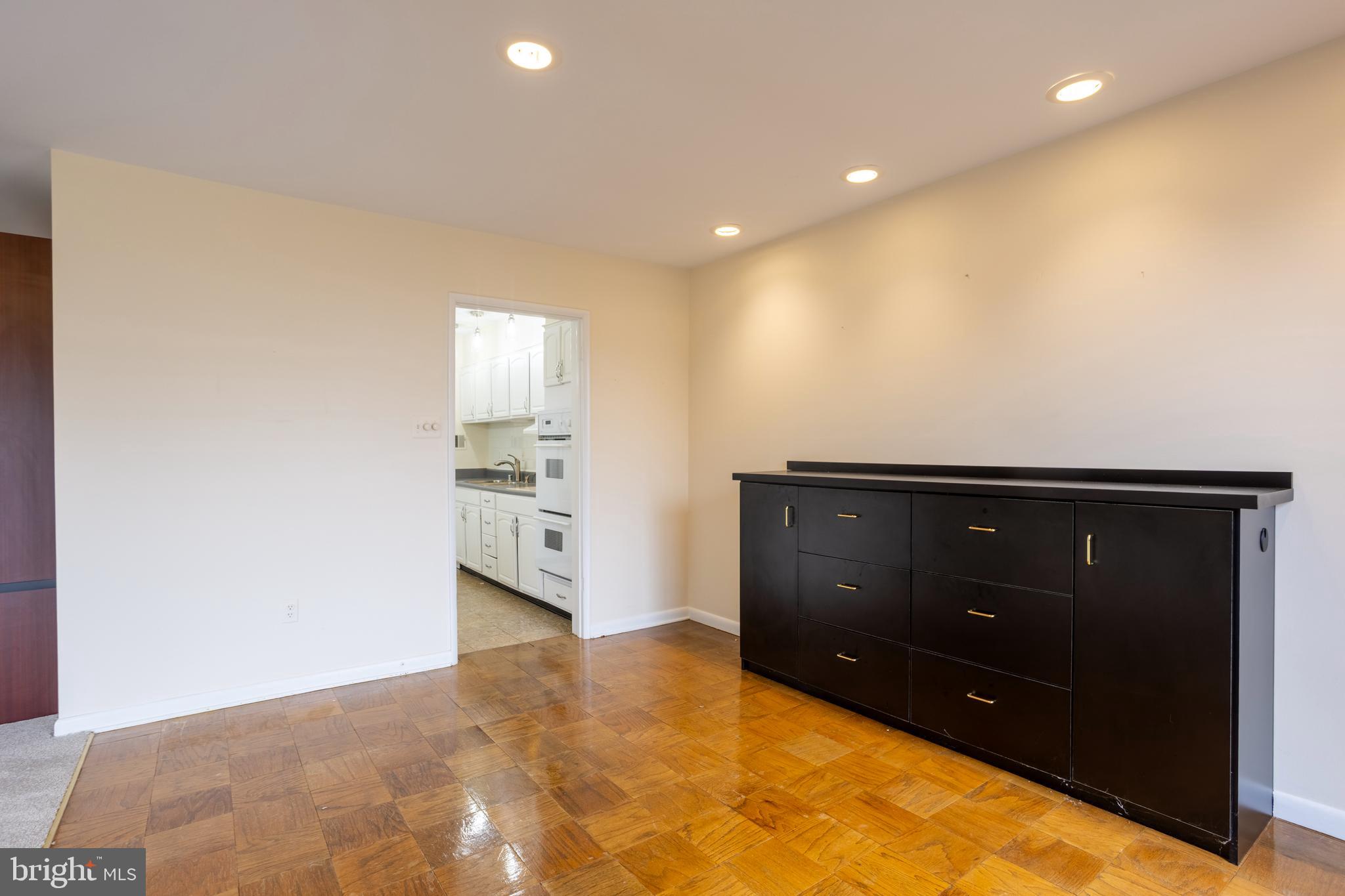 7 Slade Avenue, Unit 511 Baltimore, MD 21208 - Photo 15 of 47