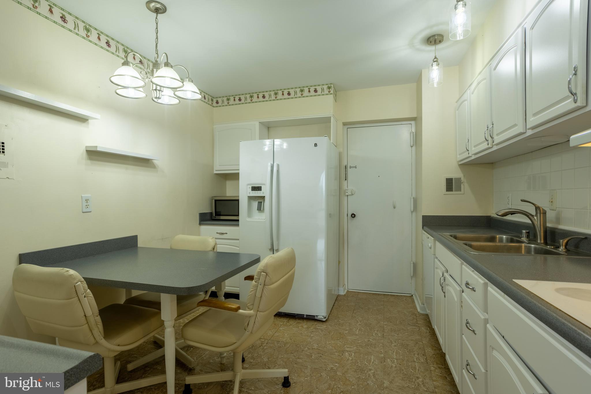 7 Slade Avenue, Unit 511 Baltimore, MD 21208 - Photo 18 of 47