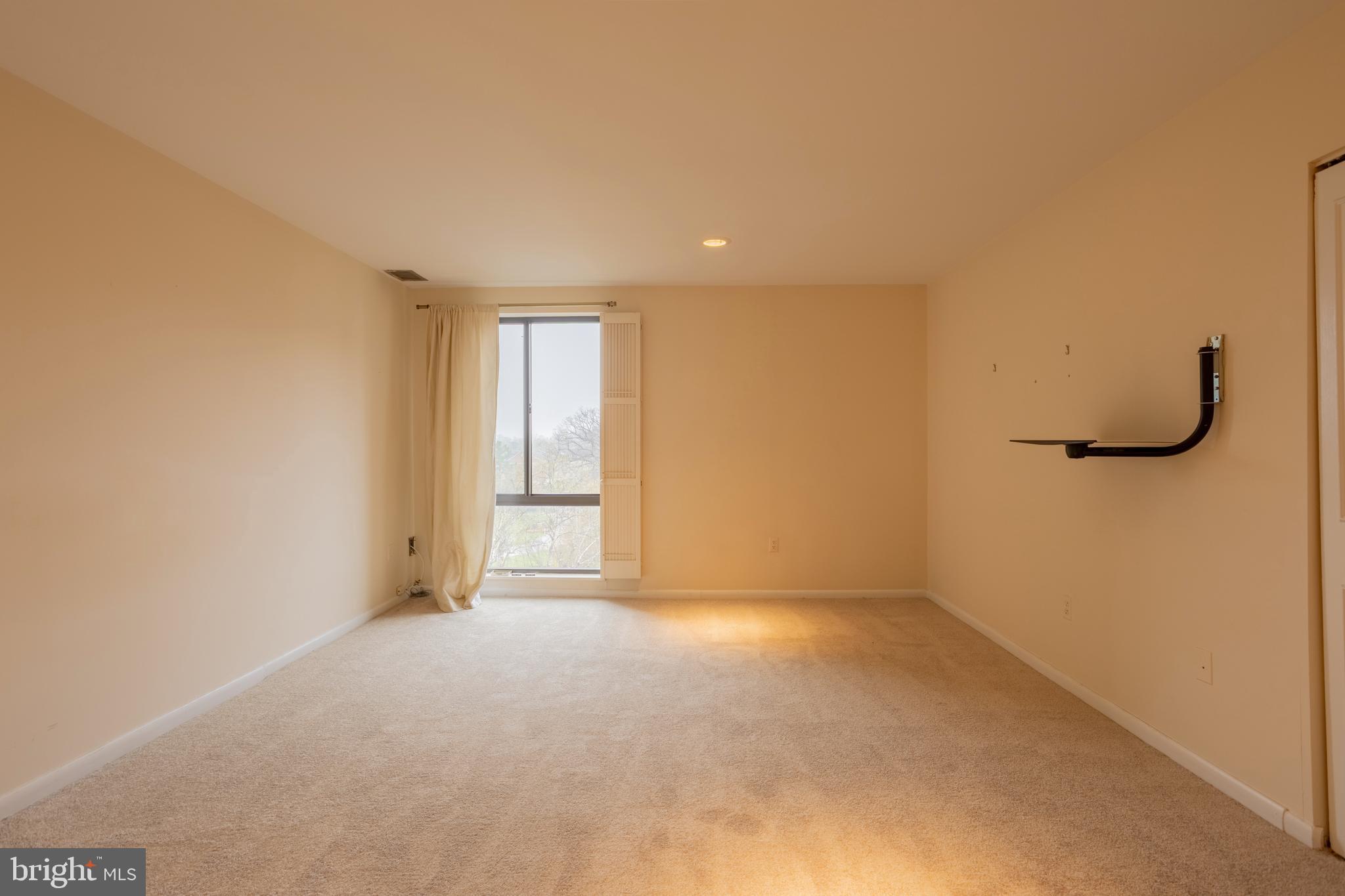 7 Slade Avenue, Unit 511 Baltimore, MD 21208 - Photo 31 of 47