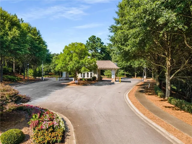 $1,075,000 | 3766 Cresswind Parkway Southwest, Gainesville, GA 30504