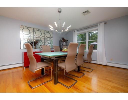 54 Lawrence Road Lynn, MA 01904 - Photo 5 of 33