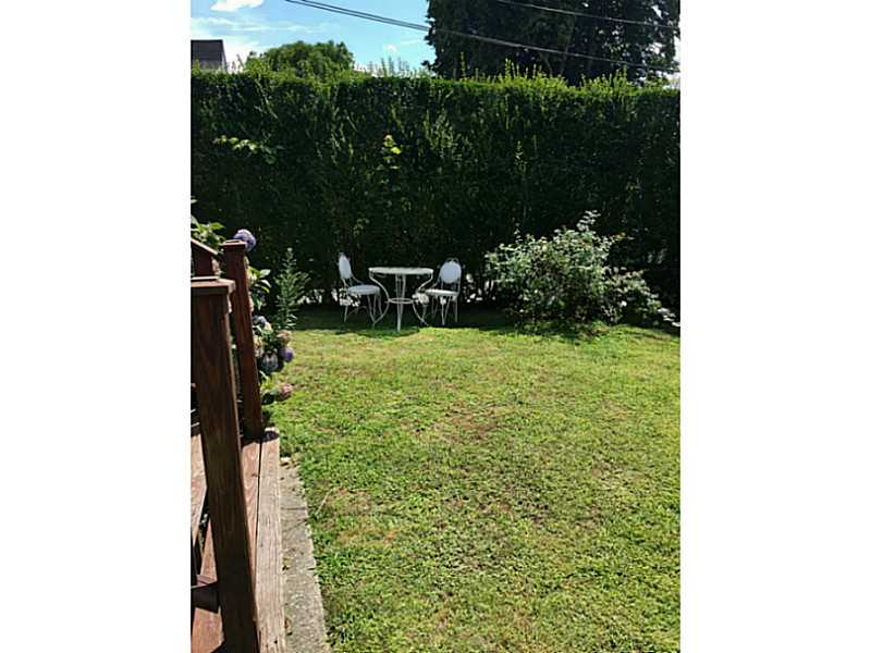 244 Purgatory Road, Unit 3 Middletown, RI 02842 - Photo 6 of 14 Yard/Garden.
