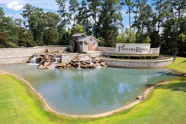 $2,600 | 14207 Irvine Rnch Trail, Conroe, TX 77384
