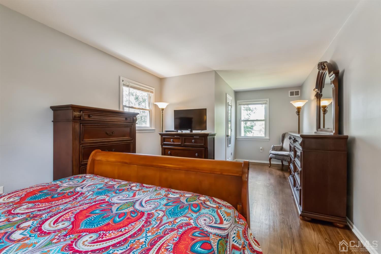 1890 Oak Road North Brunswick, NJ 08902 - Photo 14 of 23 Gallery Image 14