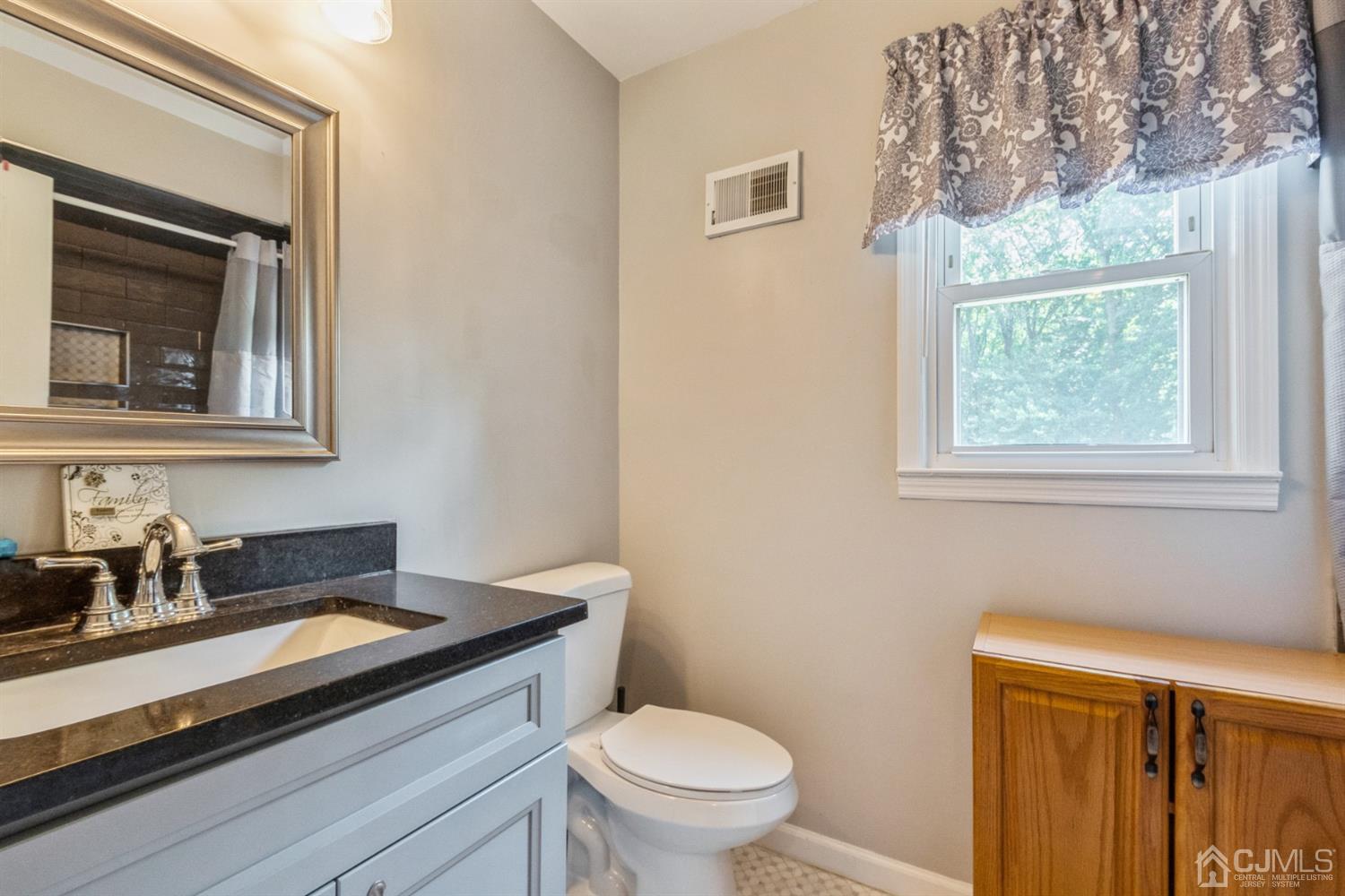 1890 Oak Road North Brunswick, NJ 08902 - Photo 17 of 23 Gallery Image 17