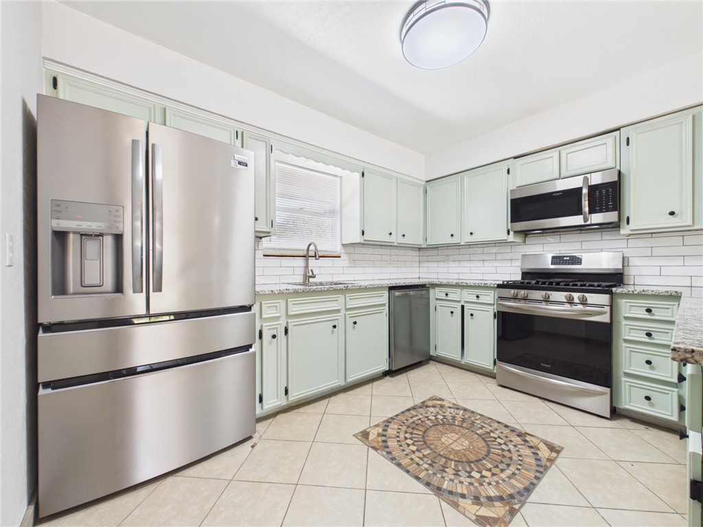 3000 Christopher Circle Bryan, TX 77803 - Photo 6 of 23