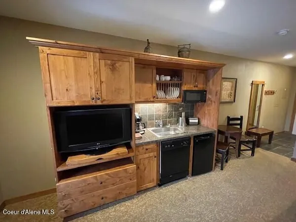 $183,900 | 110 Morning Star Drive, Unit 152, Kellogg, ID 83837