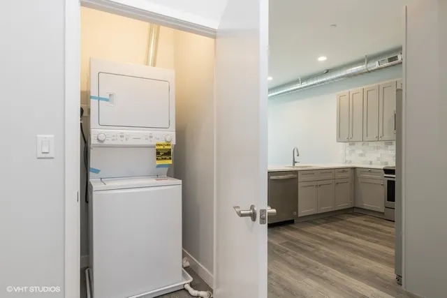 $2,399 | 8917 Grant Avenue, Unit 3B, Brookfield, IL 60513