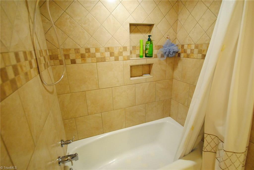 2180 Independence Road Winston-Salem, NC 27106 - Photo 11 of 13 Gallery Image 11