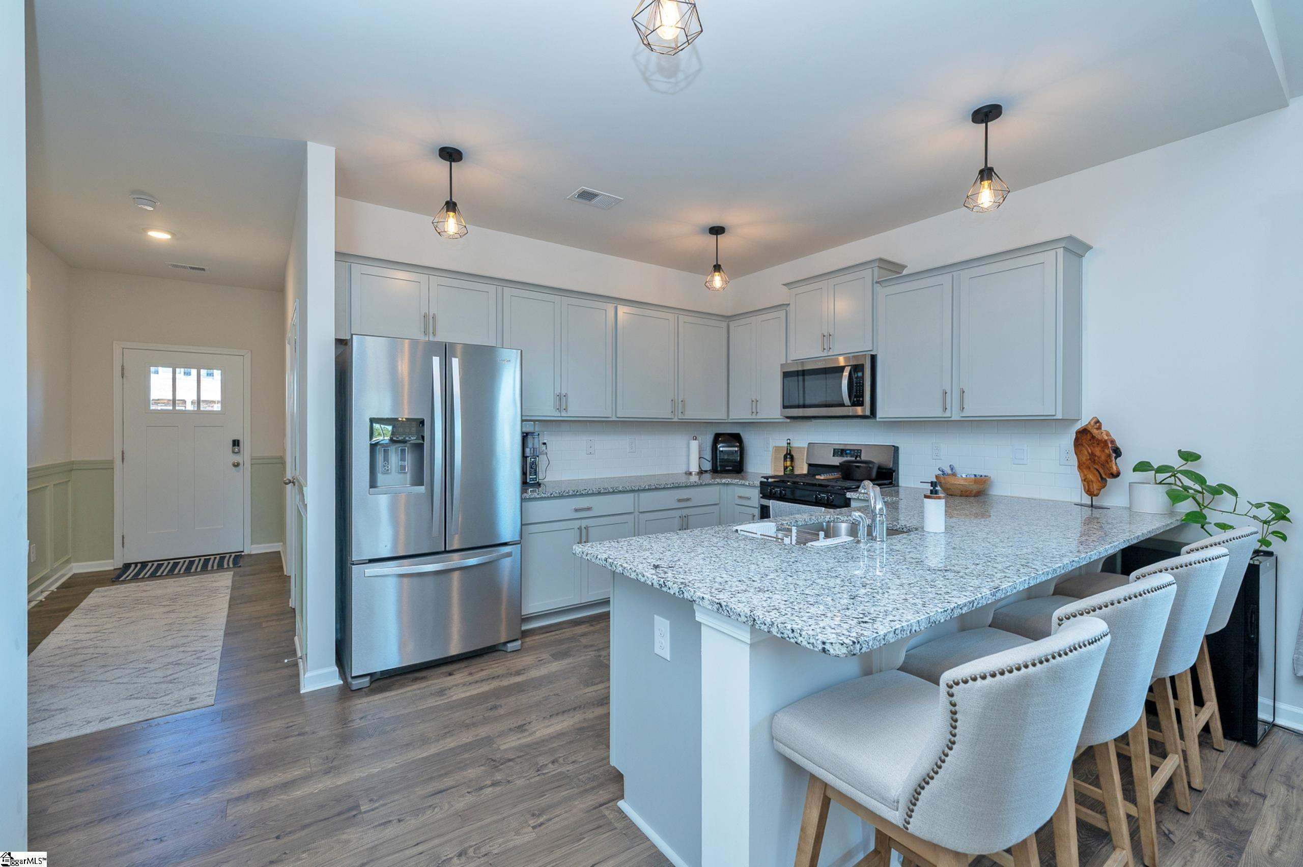 525 Sapling Gap Road Greer, SC 29651 - Photo 4 of 33