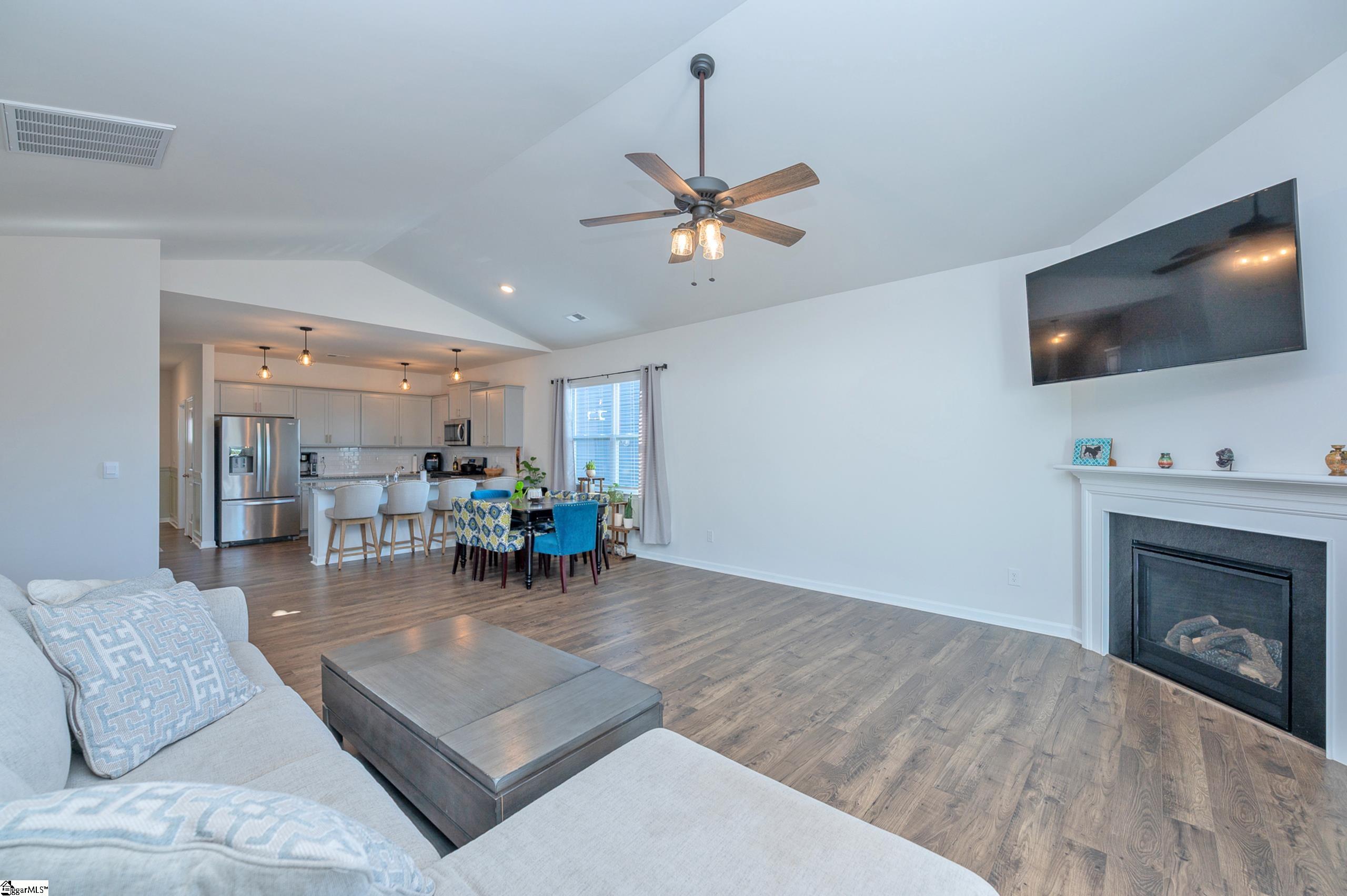 525 Sapling Gap Road Greer, SC 29651 - Photo 10 of 33