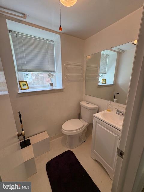 587 Wanamaker Road Jenkintown, PA 19046 - Photo 18 of 22 half bath
