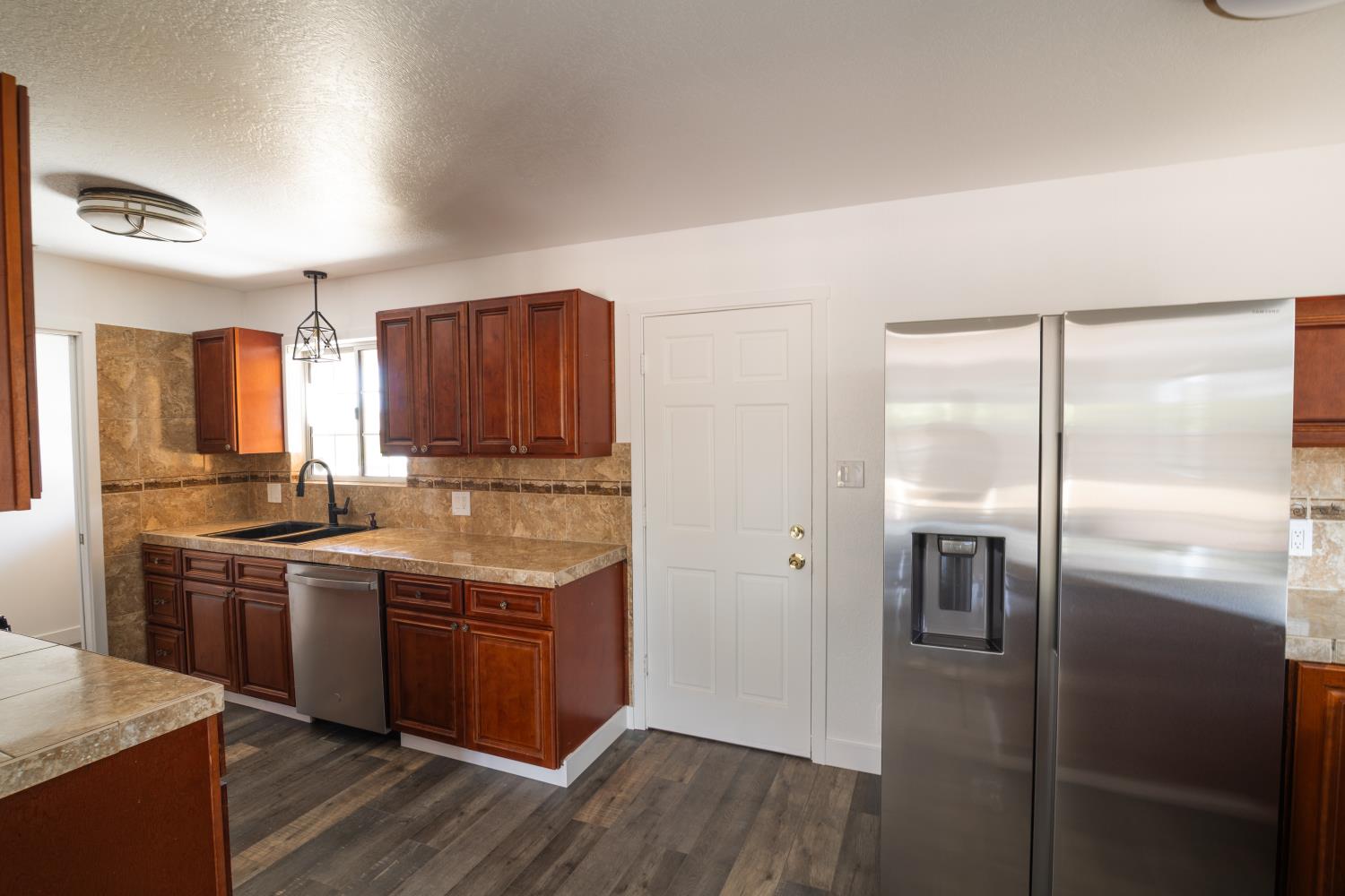4537 Engle Road Sacramento, CA 95821 - Photo 17 of 50
