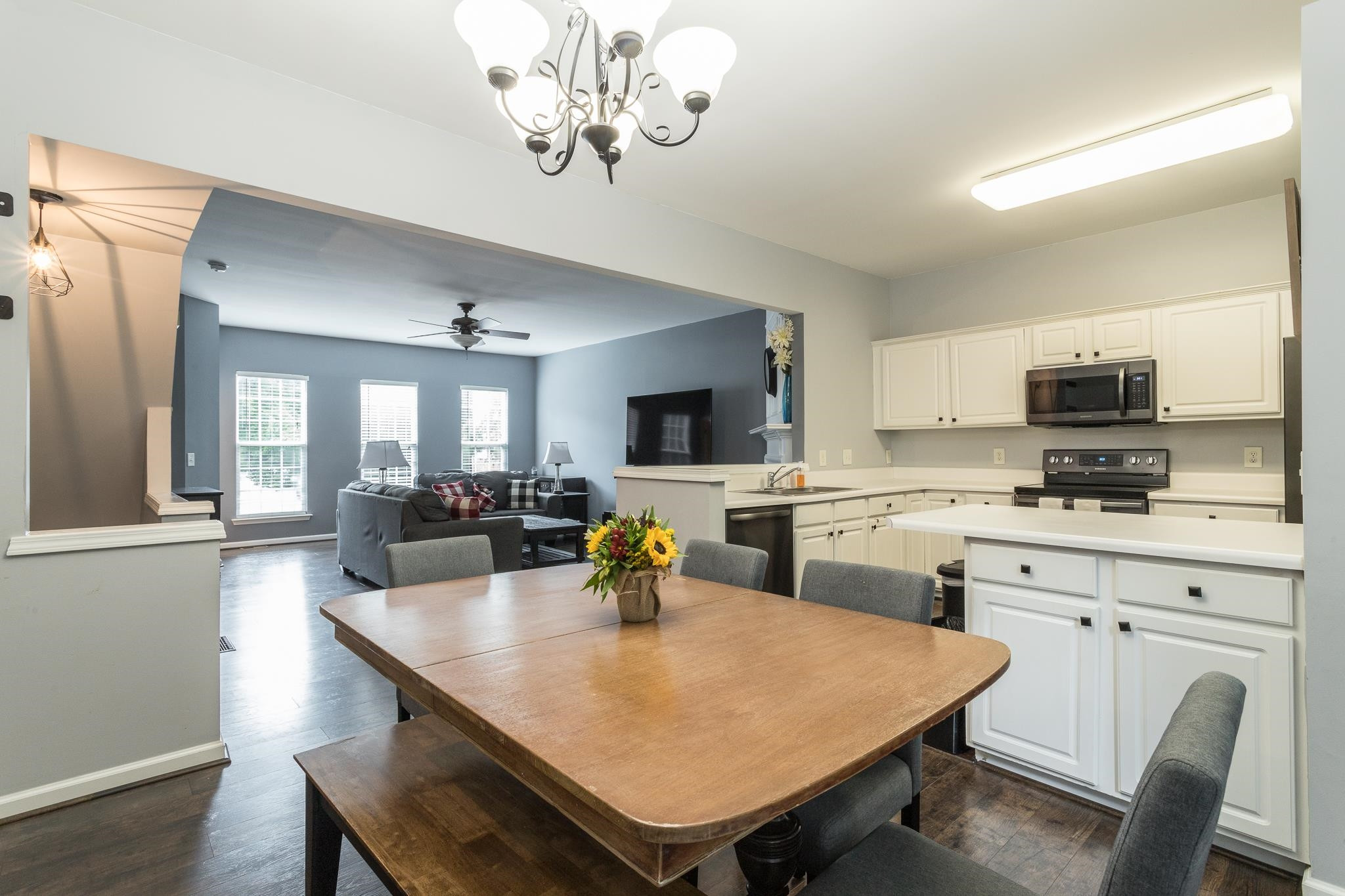 7214 Galon Glen Road Raleigh, NC 27613 - Photo 9 of 25 Kitchen
