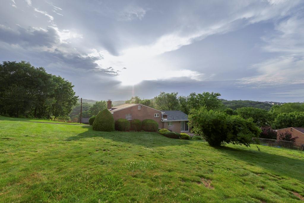 11 Crestwood Drive Cecil, PA 15321 - Photo 29 of 30 a view of a garden