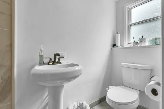 $335,000 | 7503 161st Place, Tinley Park, IL 60477