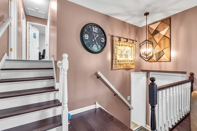 $335,000 | 7503 161st Place, Tinley Park, IL 60477