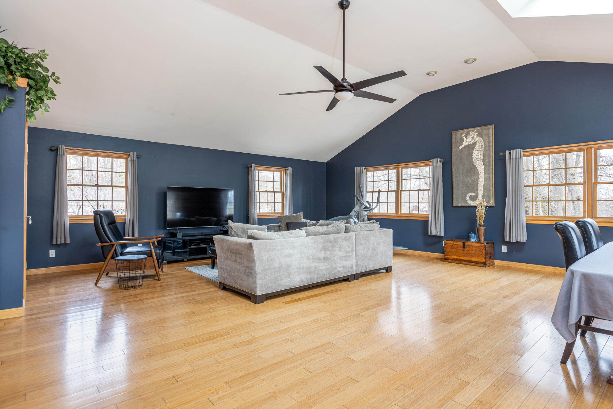 13 Algonquin Road Cape Elizabeth, ME 04107 - Photo 10 of 43 Family Room-3