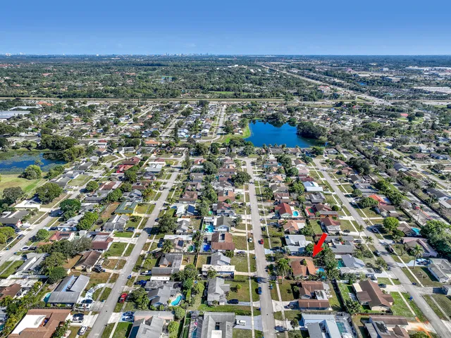 $549,900 | 10404 Carmen Lane, Royal Palm Beach, FL 33411