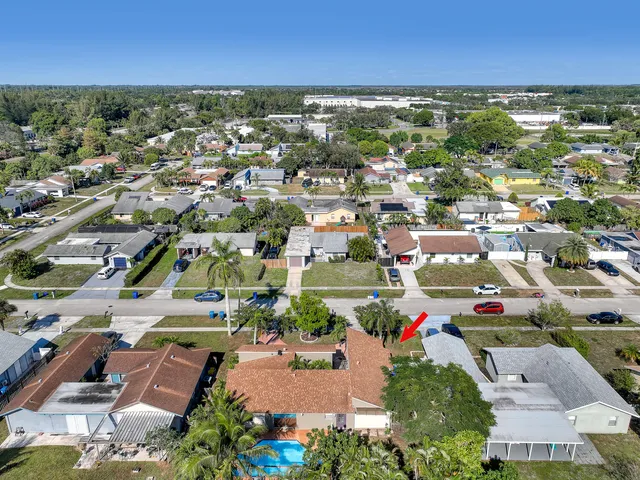 $549,900 | 10404 Carmen Lane, Royal Palm Beach, FL 33411