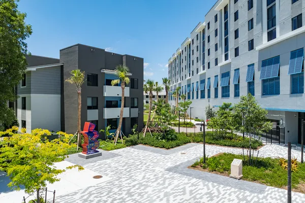 $3,145 | 5961 Southwest 68th Street, Unit 618, South Miami, FL 33143