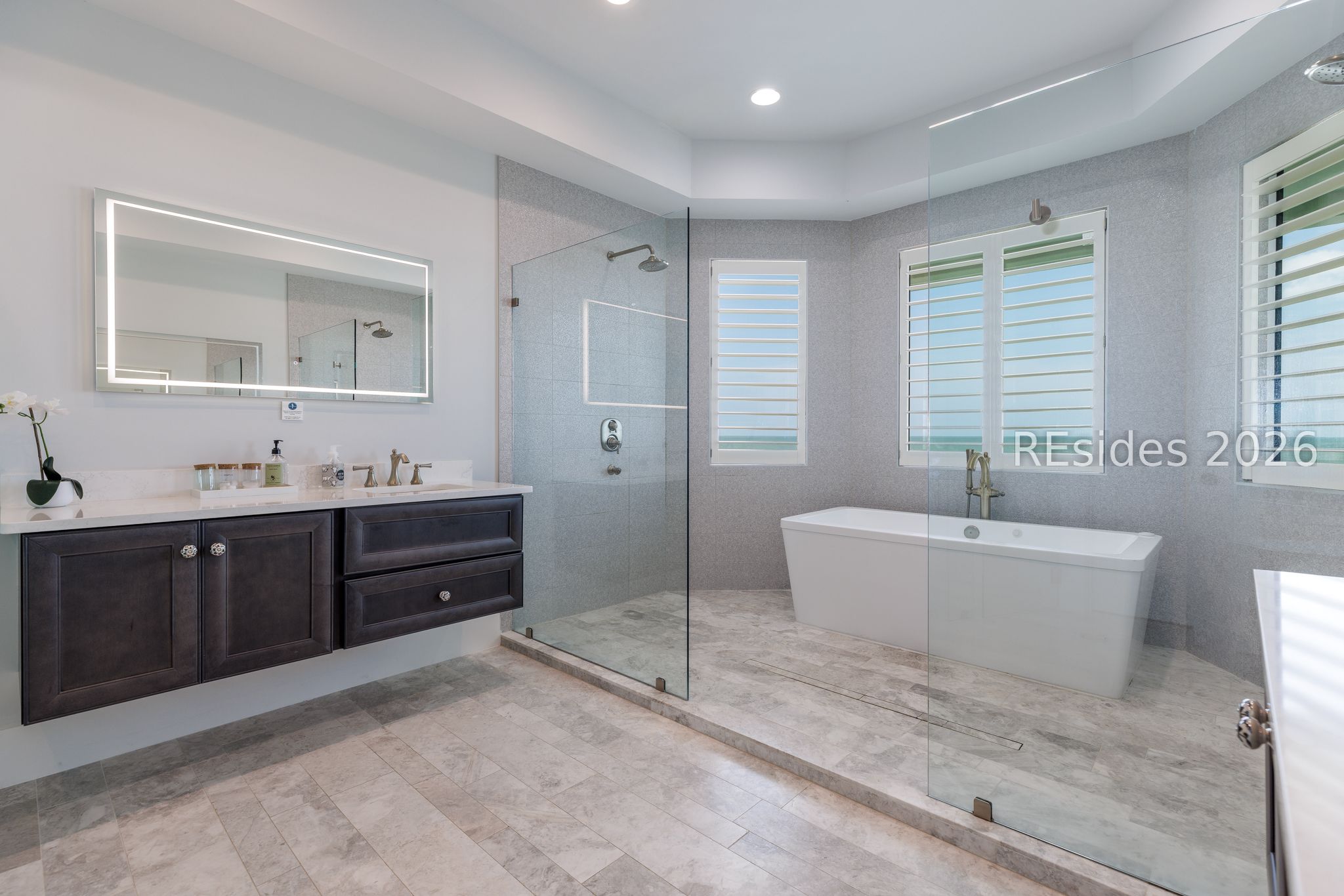 10 Collier Beach Road Hilton Head Island, SC 29928 - Photo 27 of 96 Owner Suite #1 bath